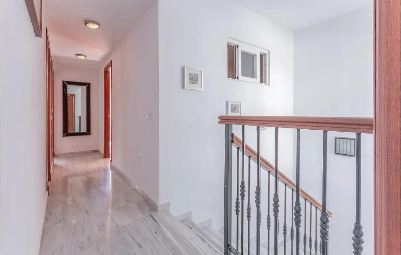 Stunning Home In Alhaurin El Grande With Wifi Holiday home